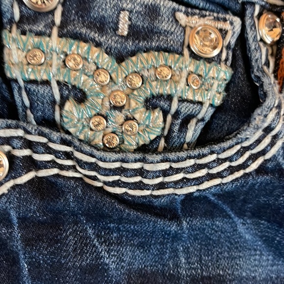 Distress Rock Revival crops size 25 - Picture 4 of 6